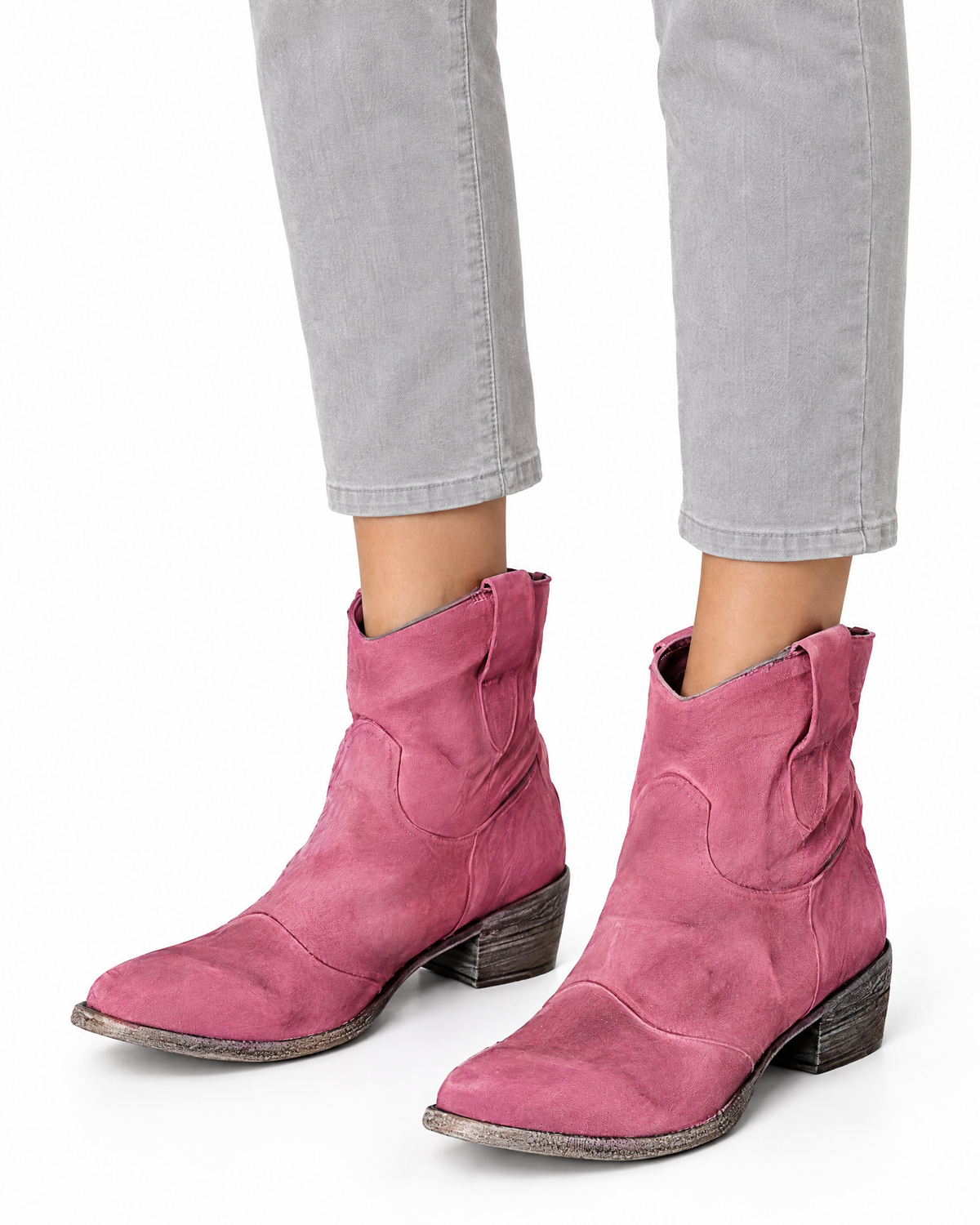 Stivaletti texani Camilla con tacco basso, colore Rosa, indossati, vista frontale
